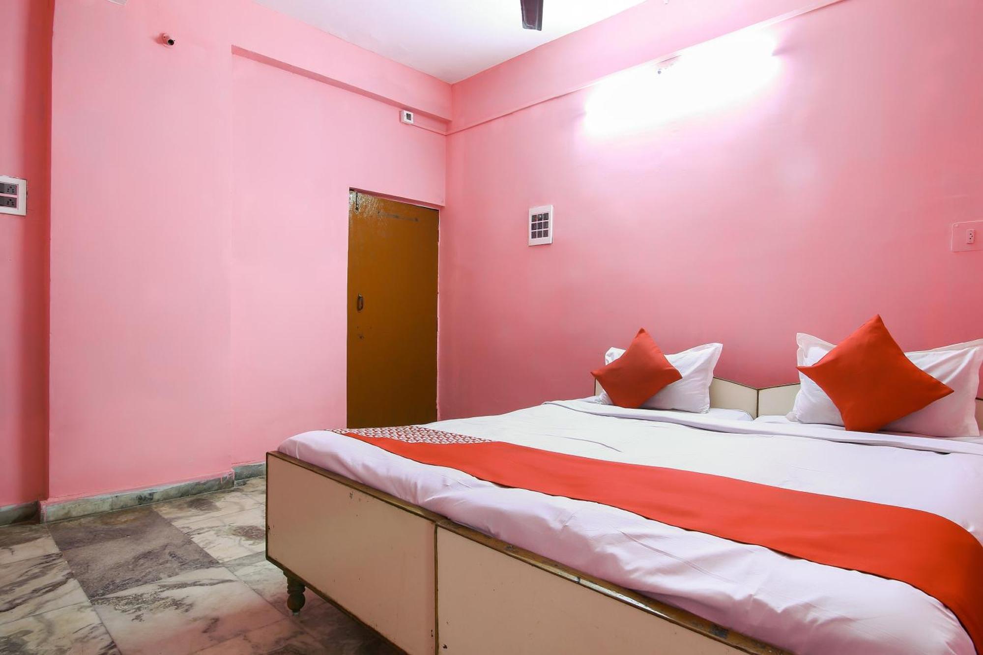 Collection O Nit More Adityapur Formerly Hotel Subheksha Джамшедпур Экстерьер фото